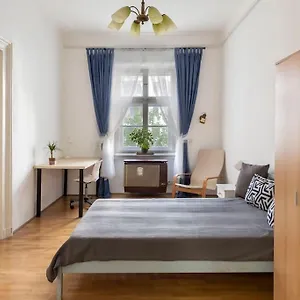 https://b333-apartment-in-the-heart-of-the-city.inbudapesthotels.com