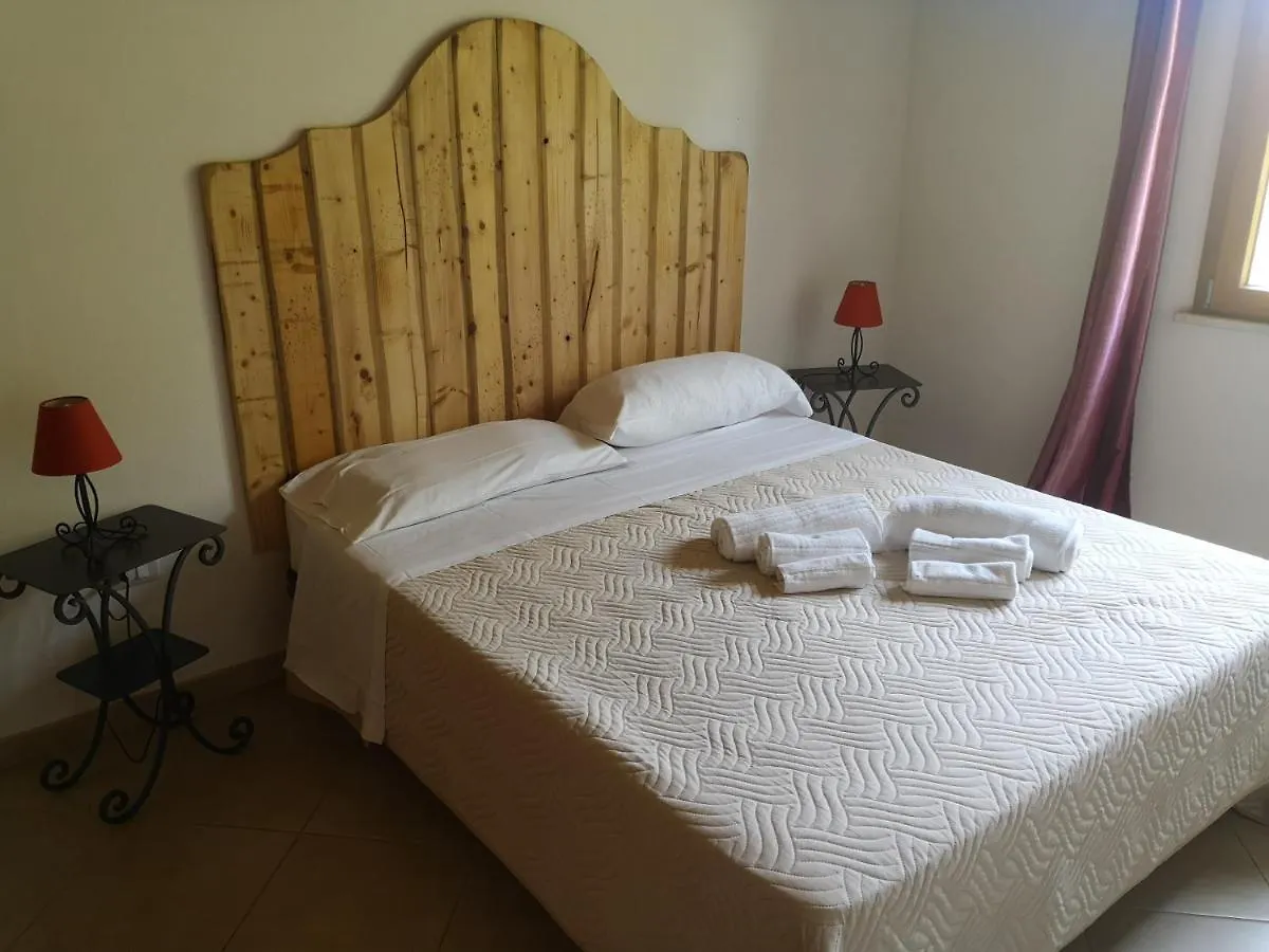 Alloggio per agriturismo Tenute Delogu Wine Resort (Adults Only) Santa Maria la Palma Italia